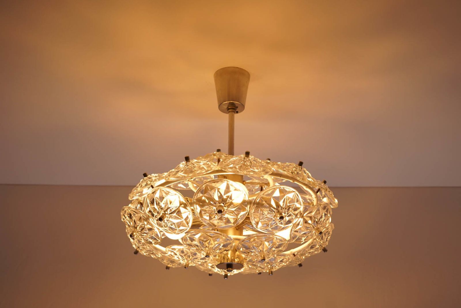 German Dandelion Sputnik Chandelier photo vinterior