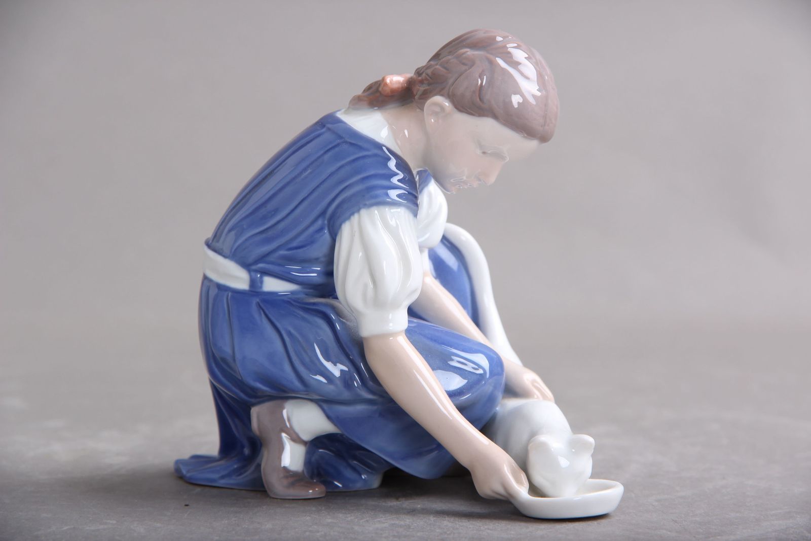 Girl With Cat, Bing & Grondahl Model 1745, Design By Ingeborg Plockross Irminger, 1960s Danish Design Porcelain photo 100.0