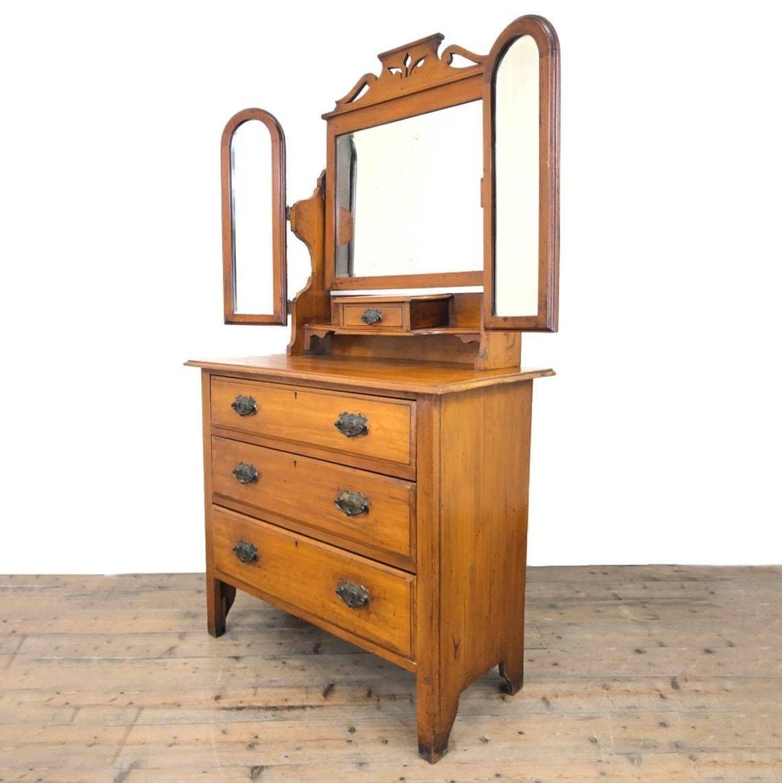 photo furniture Antique Satin Walnut Dressing Table