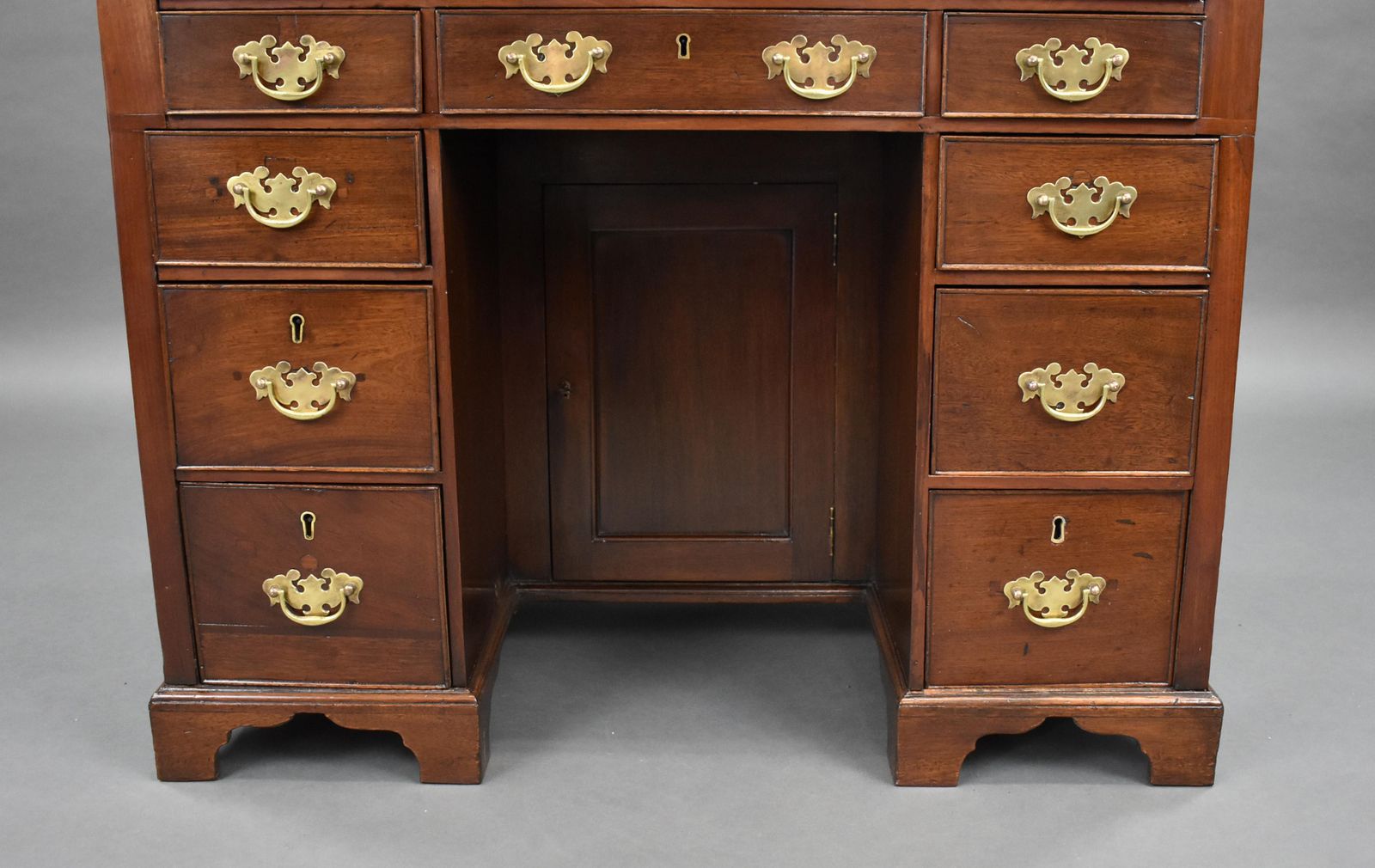 18th Century English George III Mahogany Kneehole Desk photo buy