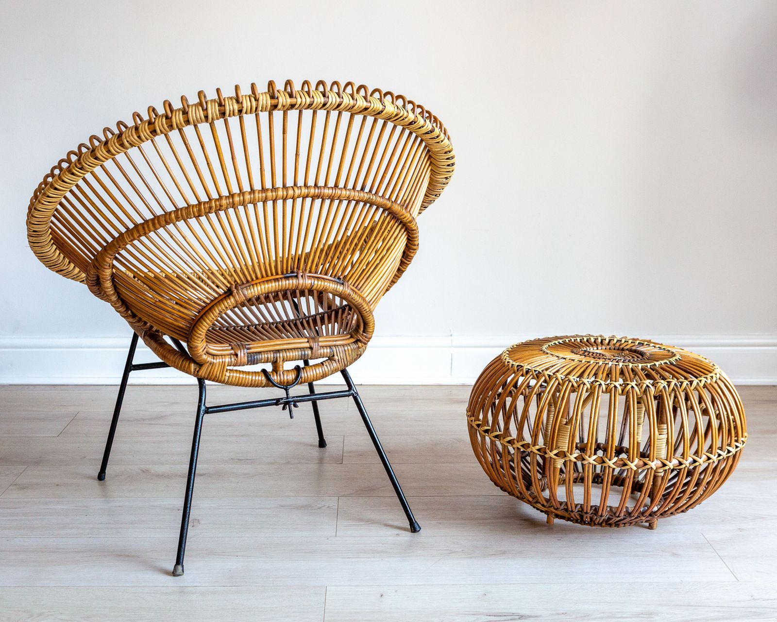 Furniture Franco Albini And Janine Abraham & Dirk Jan Rol Sunburst Chair & Lobster Pot Ottoman Footstool 1950s Mcm photo