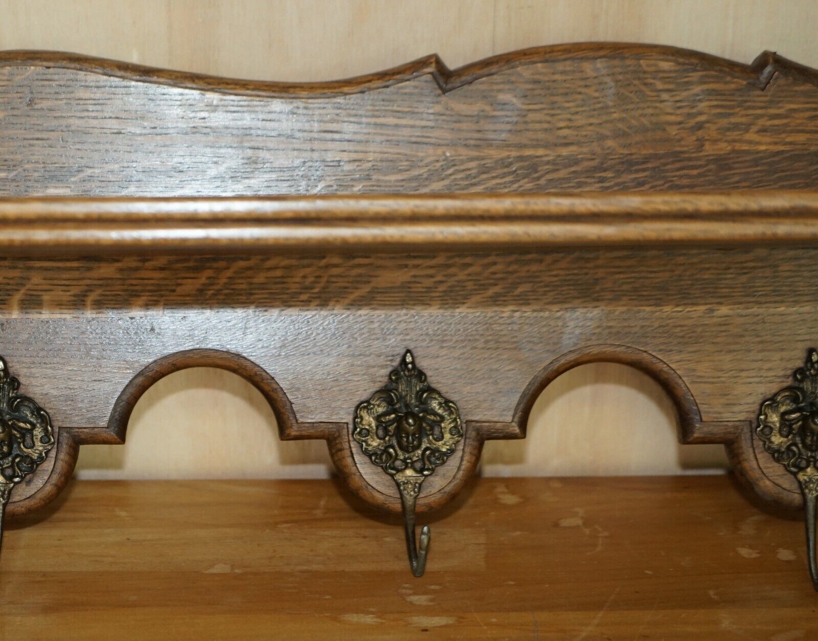 Lovely Antique Dutch Fine Cherub Oak Coat Hat Scarf Wall Rack Hanger Royal Hooks photo Furniture