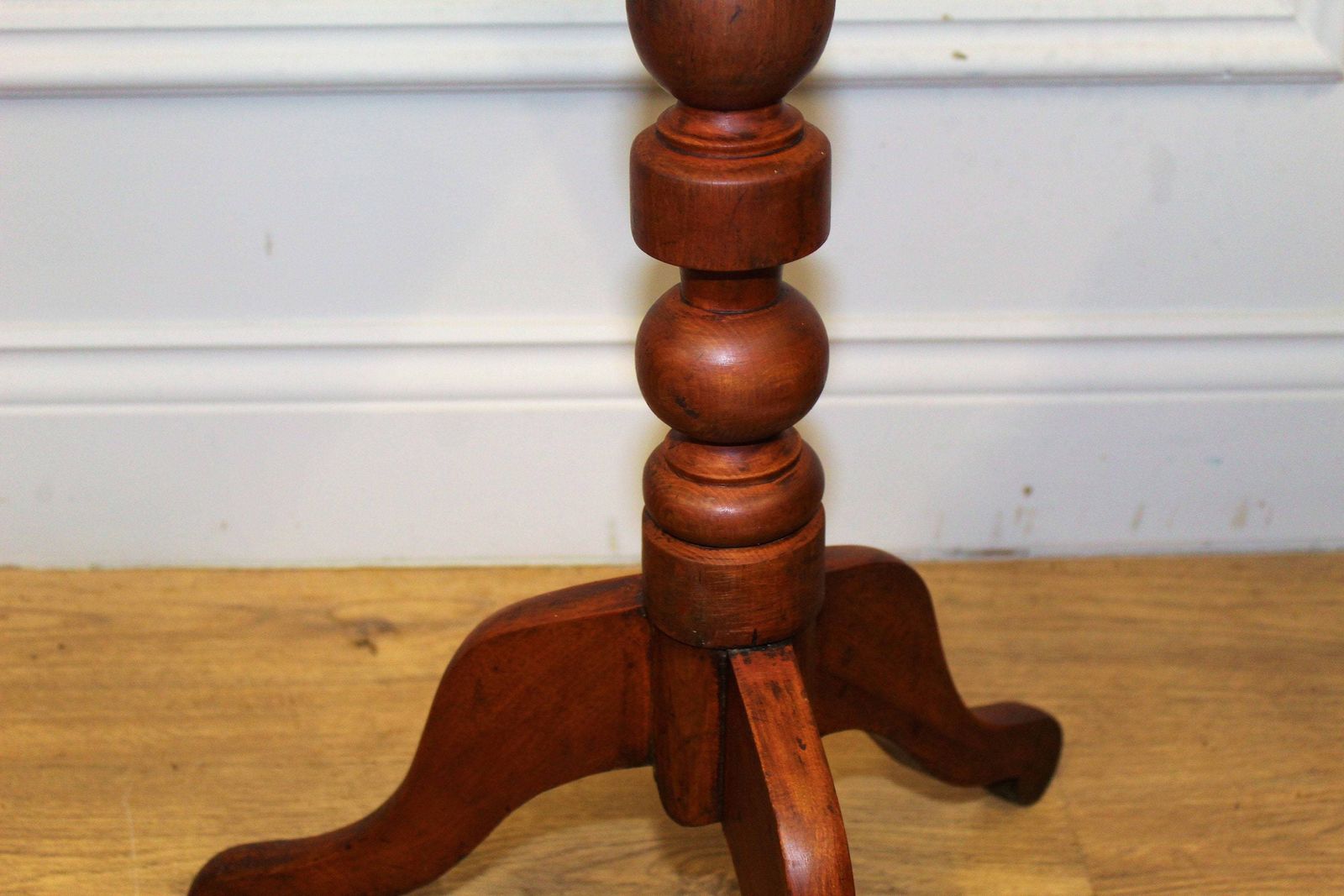 Mahogany Victorian Tilt Top Table Vintage Coffee Occasional Wooden Old Wooden Side Antique Hall Oval Circle Georgian photo 285.0