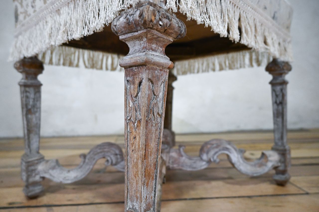 photo for sale 18th Century French Louis XIV Dressing Stool