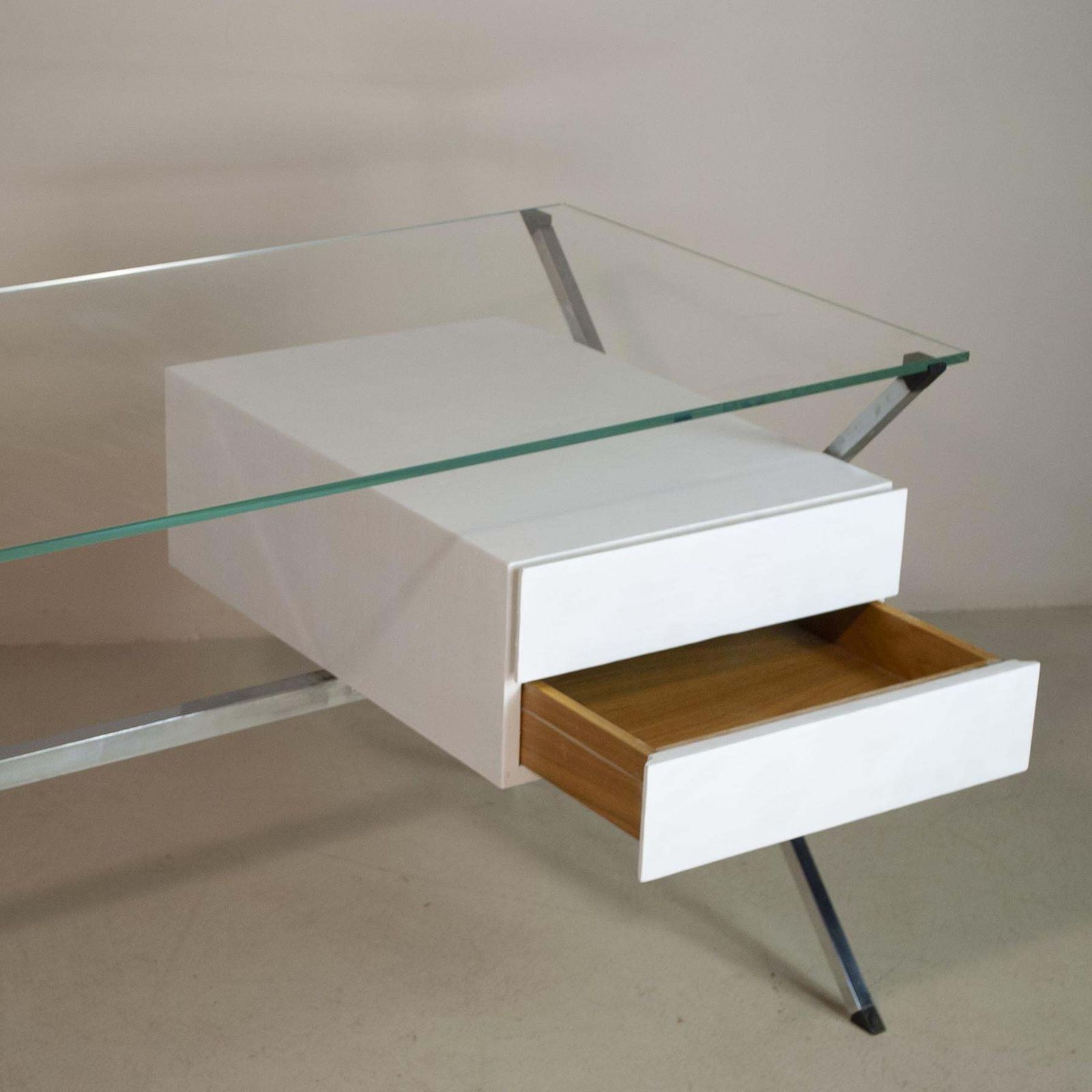 photo furniture Franco Albini Italian Midcentury Desk For Knoll 70's