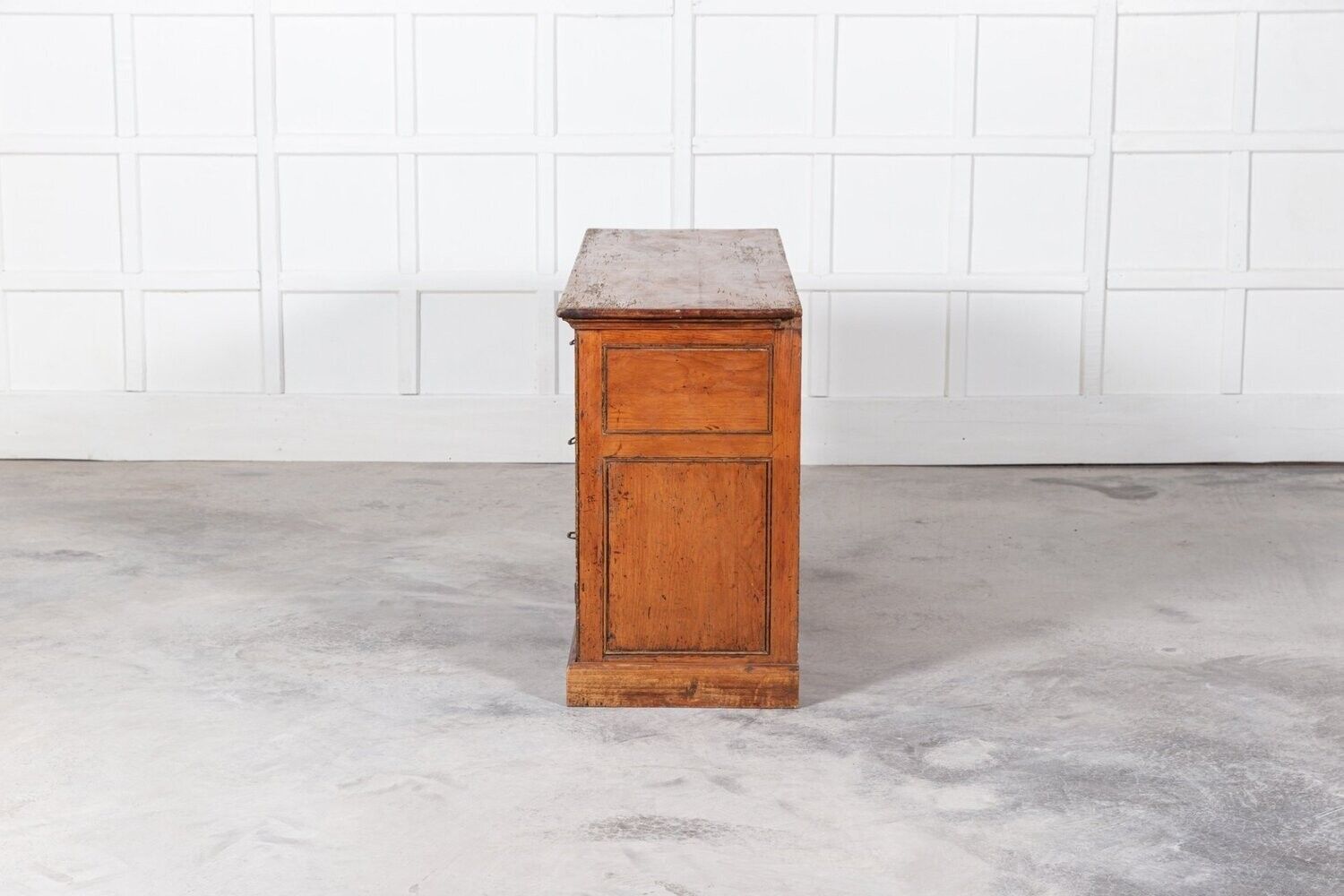 photo furniture English Georgian Pine Country House Dresser Base