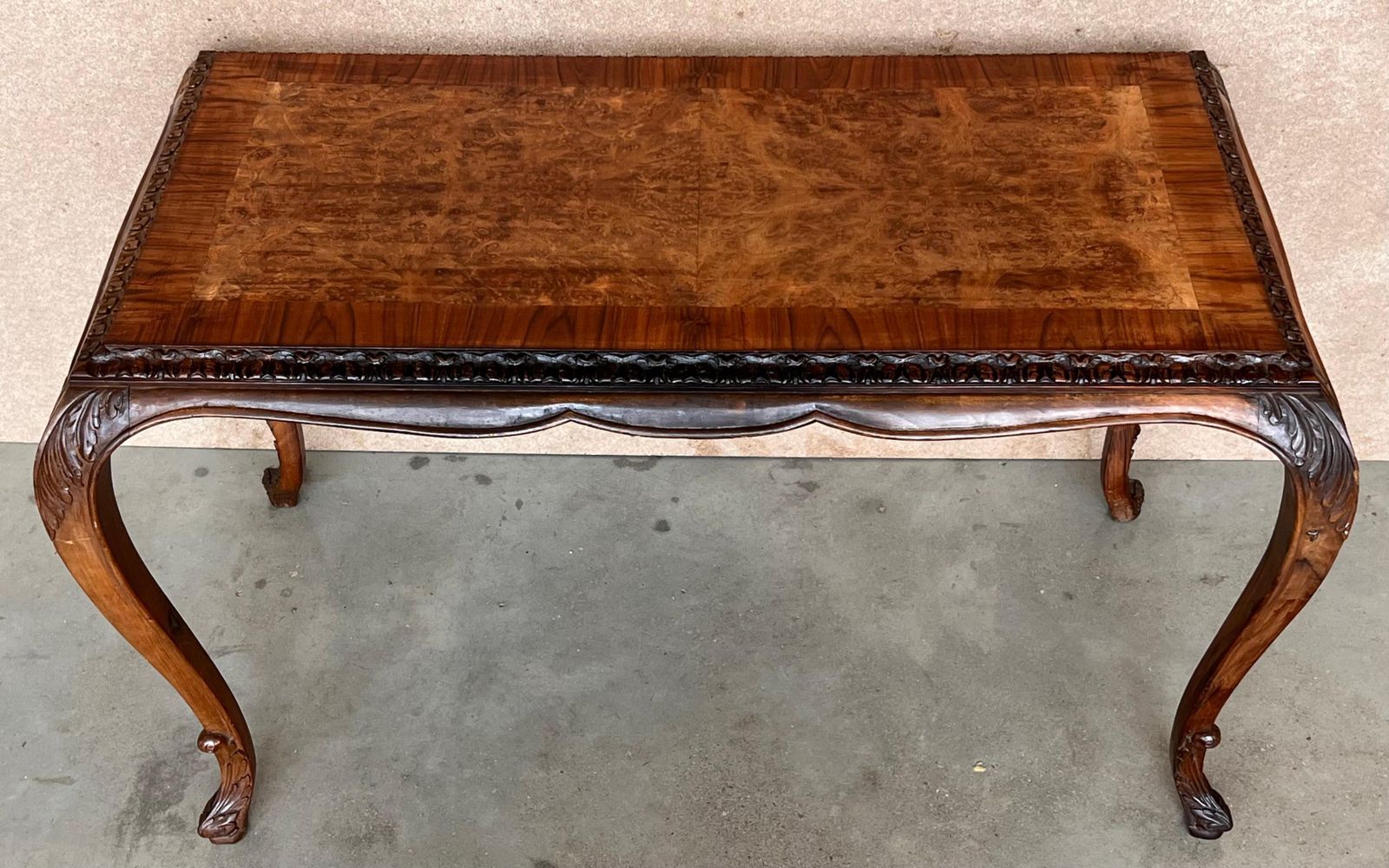 Table basse rectangulaire d'époque en loupe de noyer, de style Queen Anne photo 1607.0