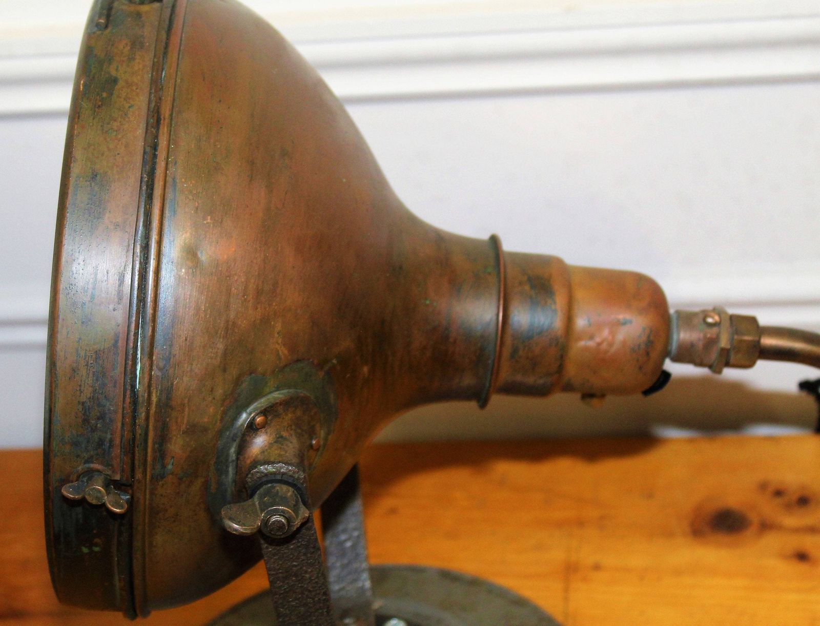 Antique Bozal Cooper Floodlight Industrial Light Retro Antique Lamp Lighting Mancave Spotlight Metal Desk Office Vintage photo vinterior
