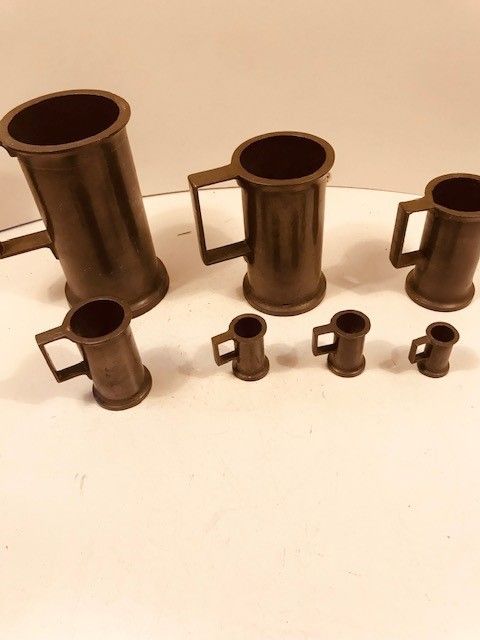 A Set Of 7 French Graduated Pewter Measures 1 Litre To 1 Centilitre photo for sale
