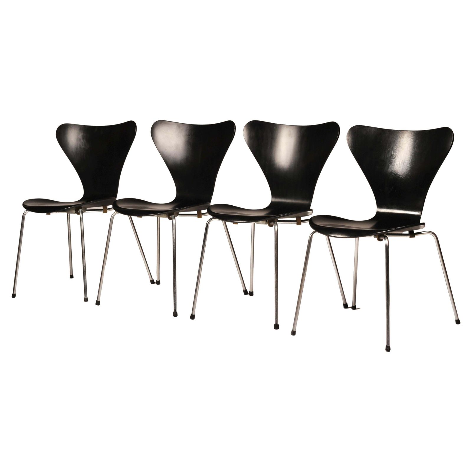 Arne Jacobsen Series 7 Or 3107 Chairs By Fritz Hansen Mid Century Modern 1964 photo furniture