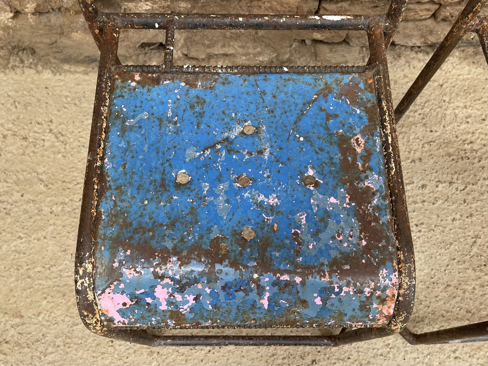 photo buy Metal Occasional Statement Lounge Or Hall Chairs. The Beauty In Decay.