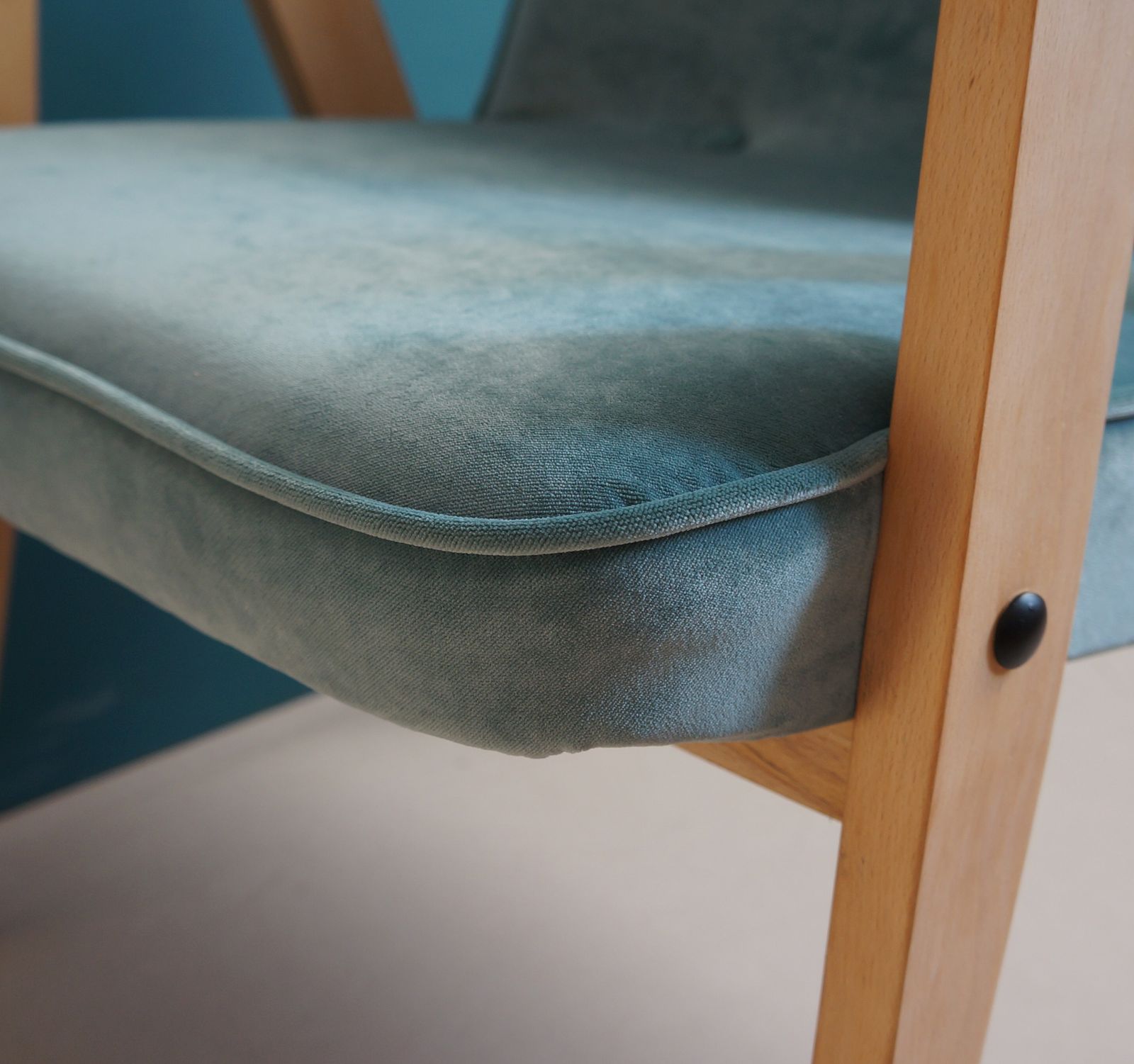 Vintage Armchair 366 Chierowski Form Mid Century, Blue, Restored photo 429.0