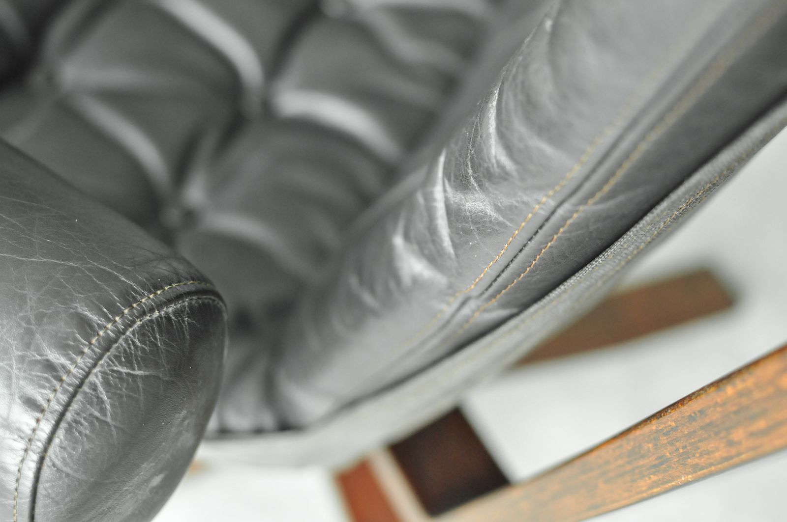 photo vinterior Superstar Armchair And Footstoo