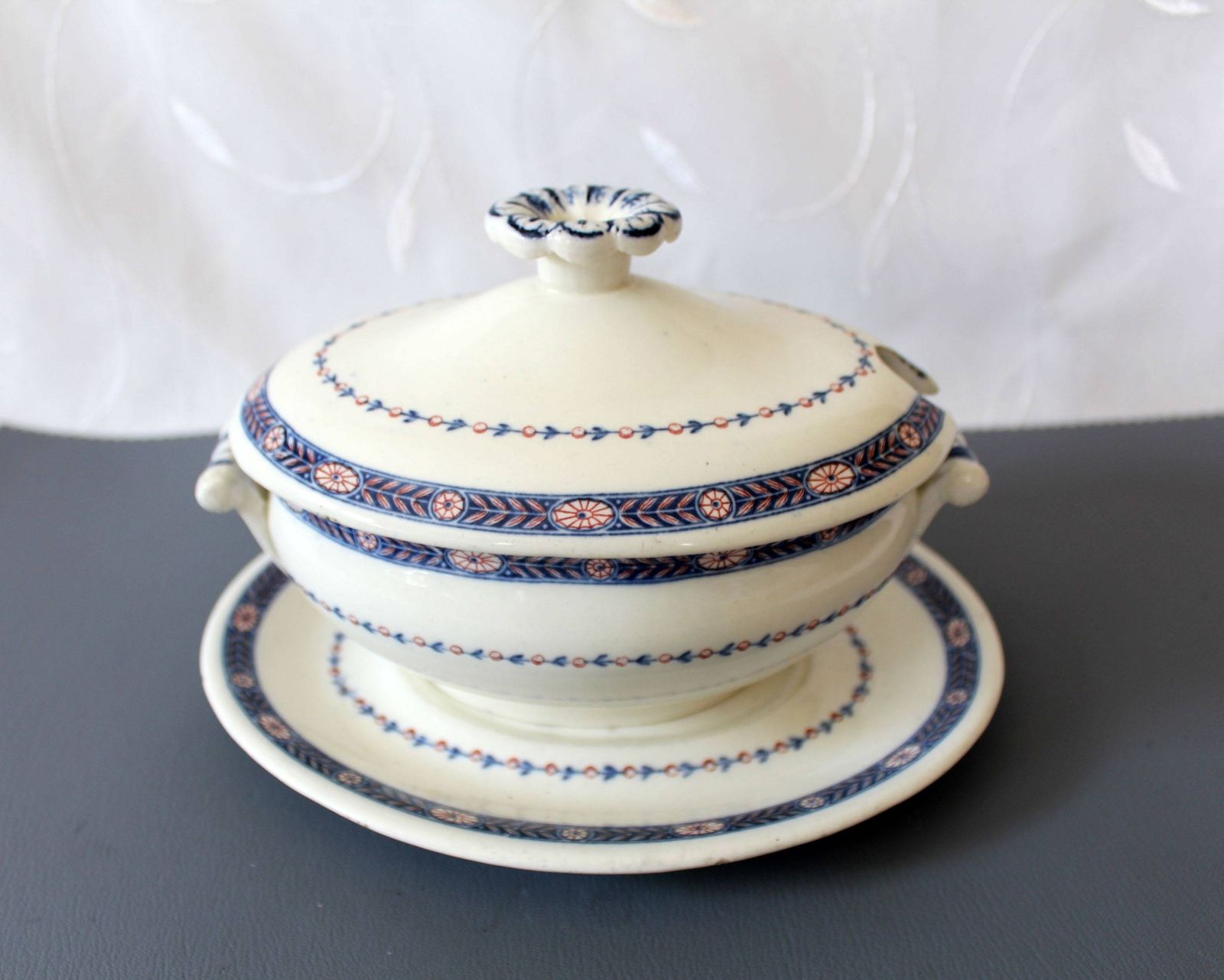 Antiek Wedgwood Etruria Boston Keramische Groentekom, Terrine, Serveerschaal, Landelijke Stijl, Engeland, Met Onderbord