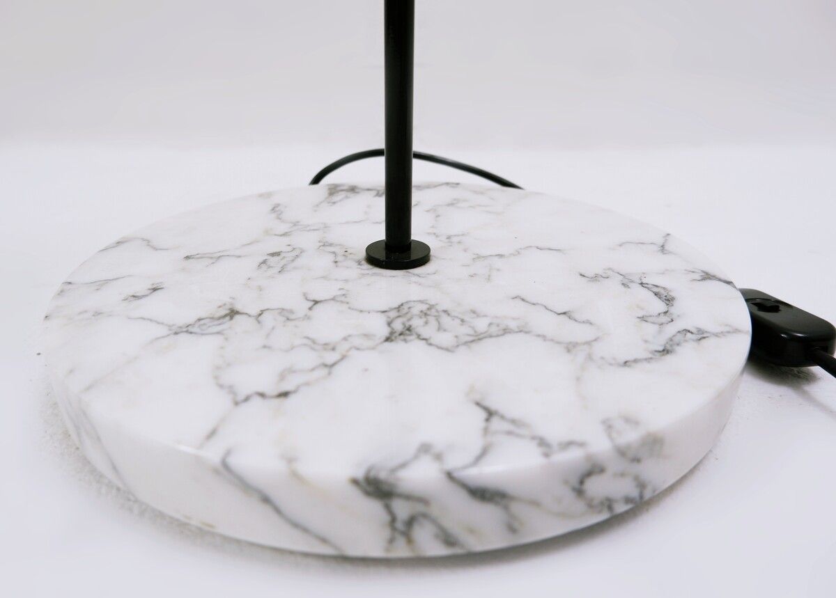 Mid Century Modern "Snow" Table Lamp By Vico Magistretti For O Luce photo vinterior