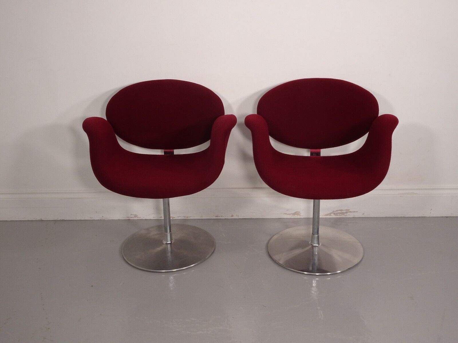 Beautiful Pair Of Artifort Tulip Chairs In Burgundy Fabric photo vintage