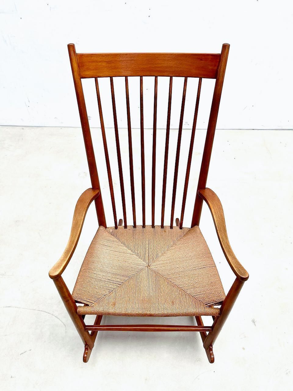 Mid Century Modern Scandinavian Rocking Chair Model J16 By Hans Wegner, 1960s photo vinterior