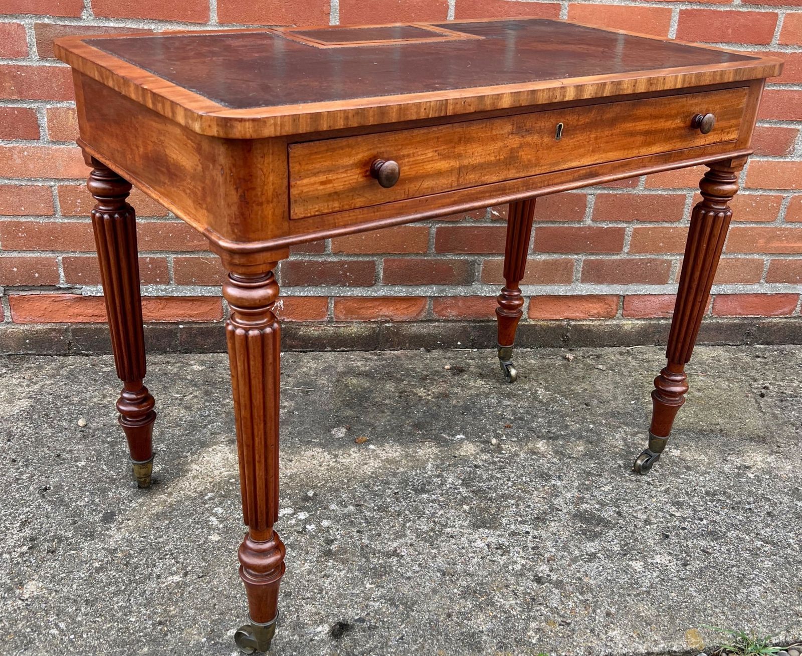 Gillows Of Lancaster Chamber Table