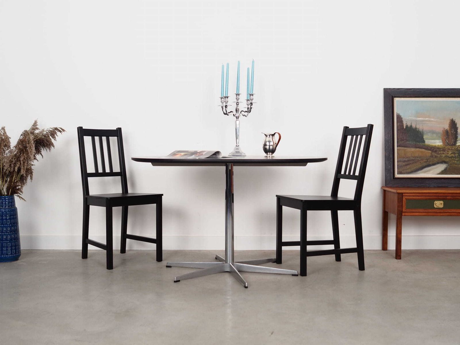 Essen Tafel, Deens Design, Ca. Jaren 1960, Ontwerper: Arne Jacobsen, Fabrikant: Fritz Hansen photo furniture