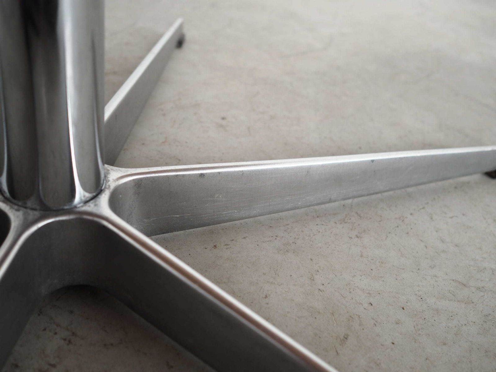 photo for sale Ash Table, Danish Design, 1960s, Designer: Arne Jacobsen, Manufacturer: Fritz Hansen