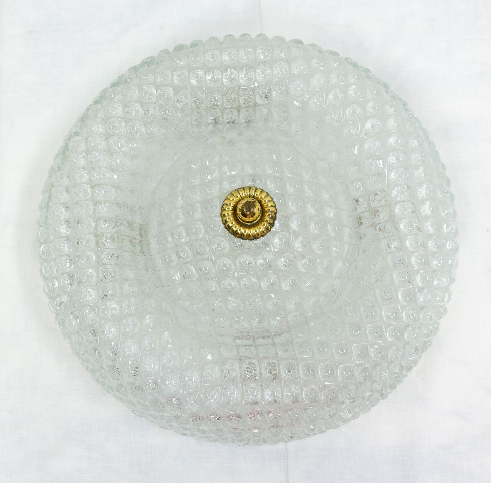 Plafonnier français en verre et laiton, vers 1960 photo for sale