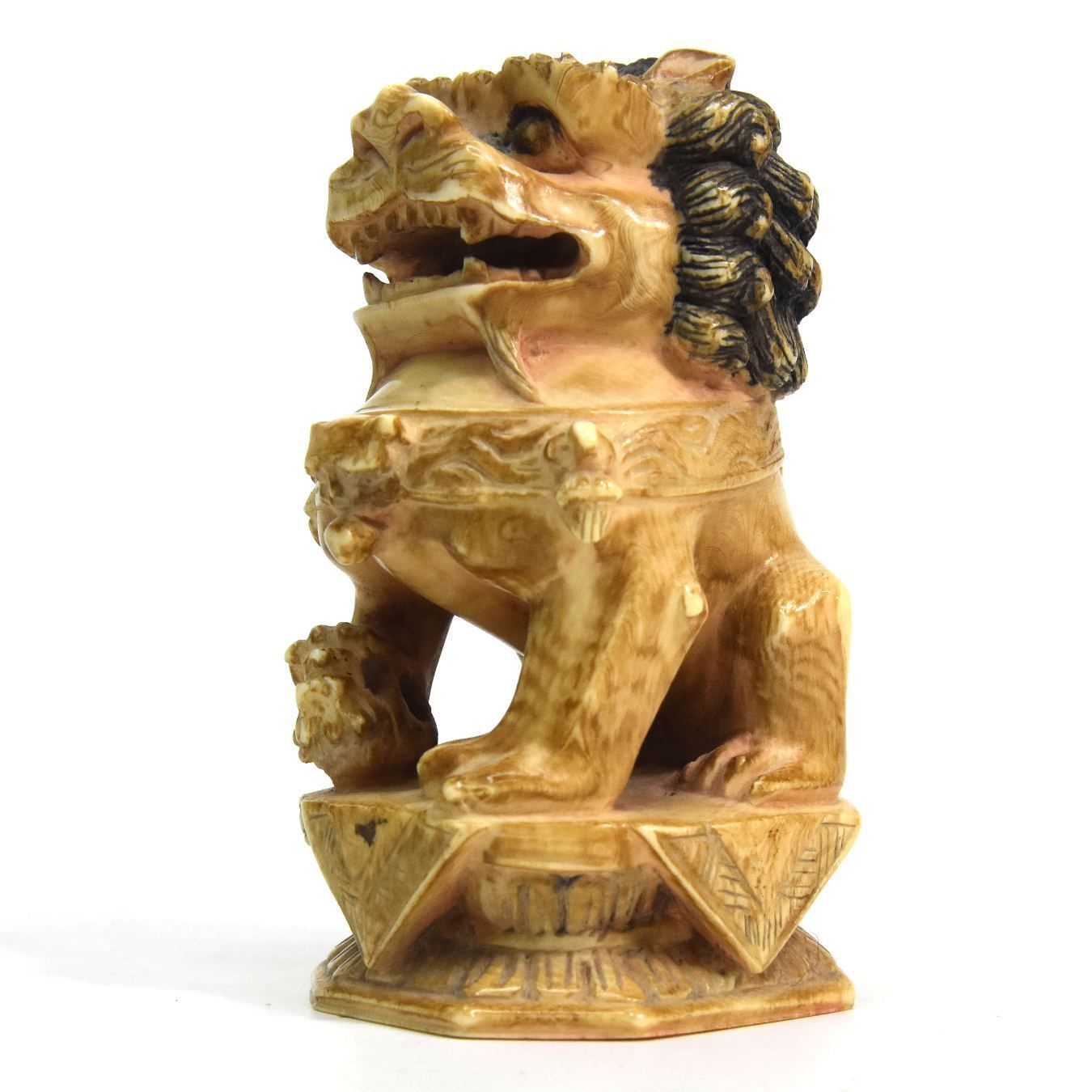 Fô Dog In Carved Ivory, 19th Century photo for sale