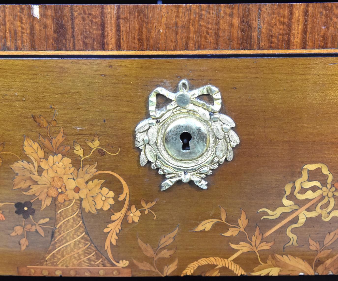 photo furniture Transition Style Chest Of Drawers Inlaid 19th Century Rosewood