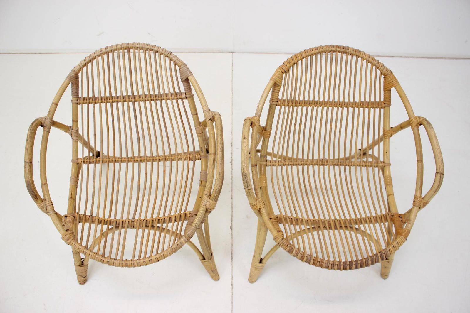 1960s Pair Of Alan Fuchs Rattan Lounge Chairs, Czechoslovakia photo vinterior