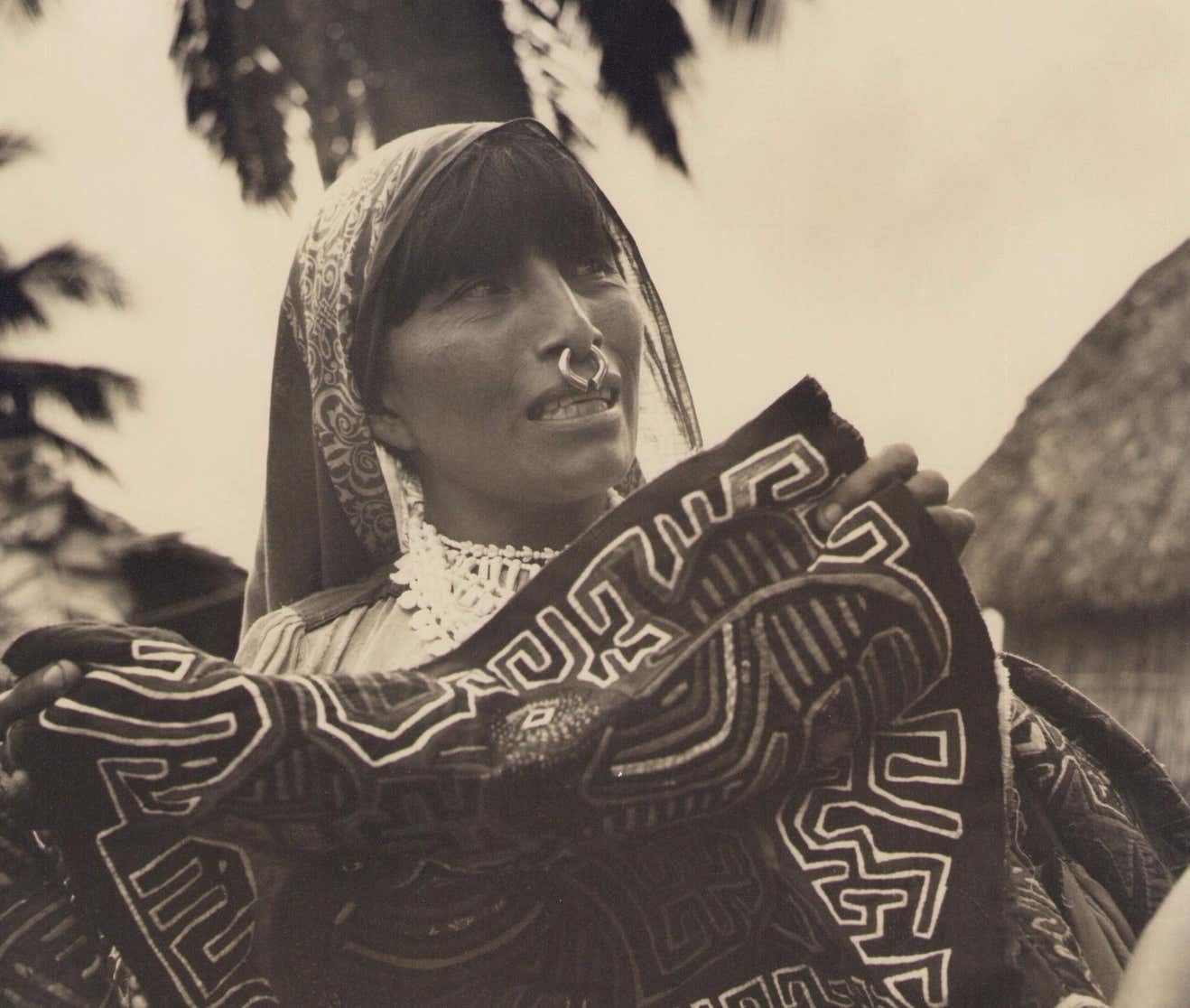 Panama, Woman, Tradition, Black And White Photography 1960s photo furniture