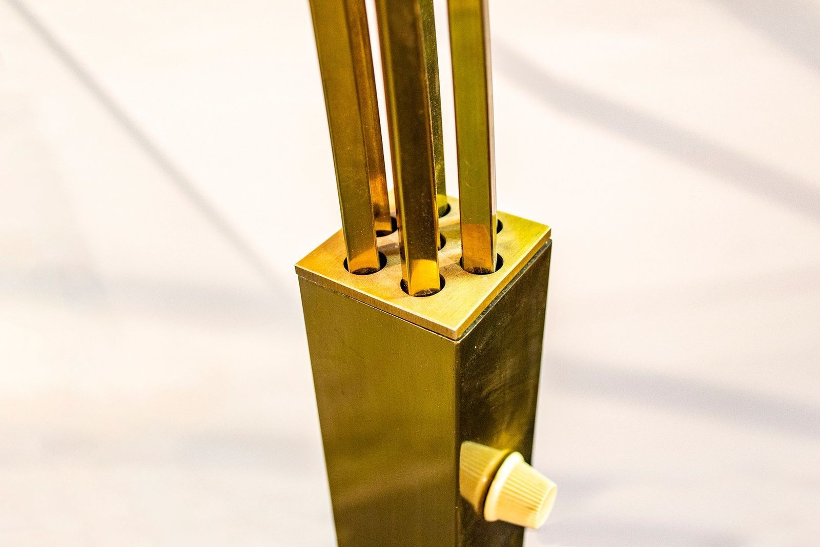 Brass Floor Lamp With Seven Lights, Italy, 1970s photo vinterior