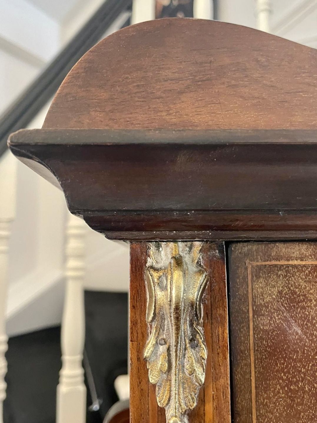photo vintage Antique Quality Marquetry Inlaid Mahogany Display Cabinet