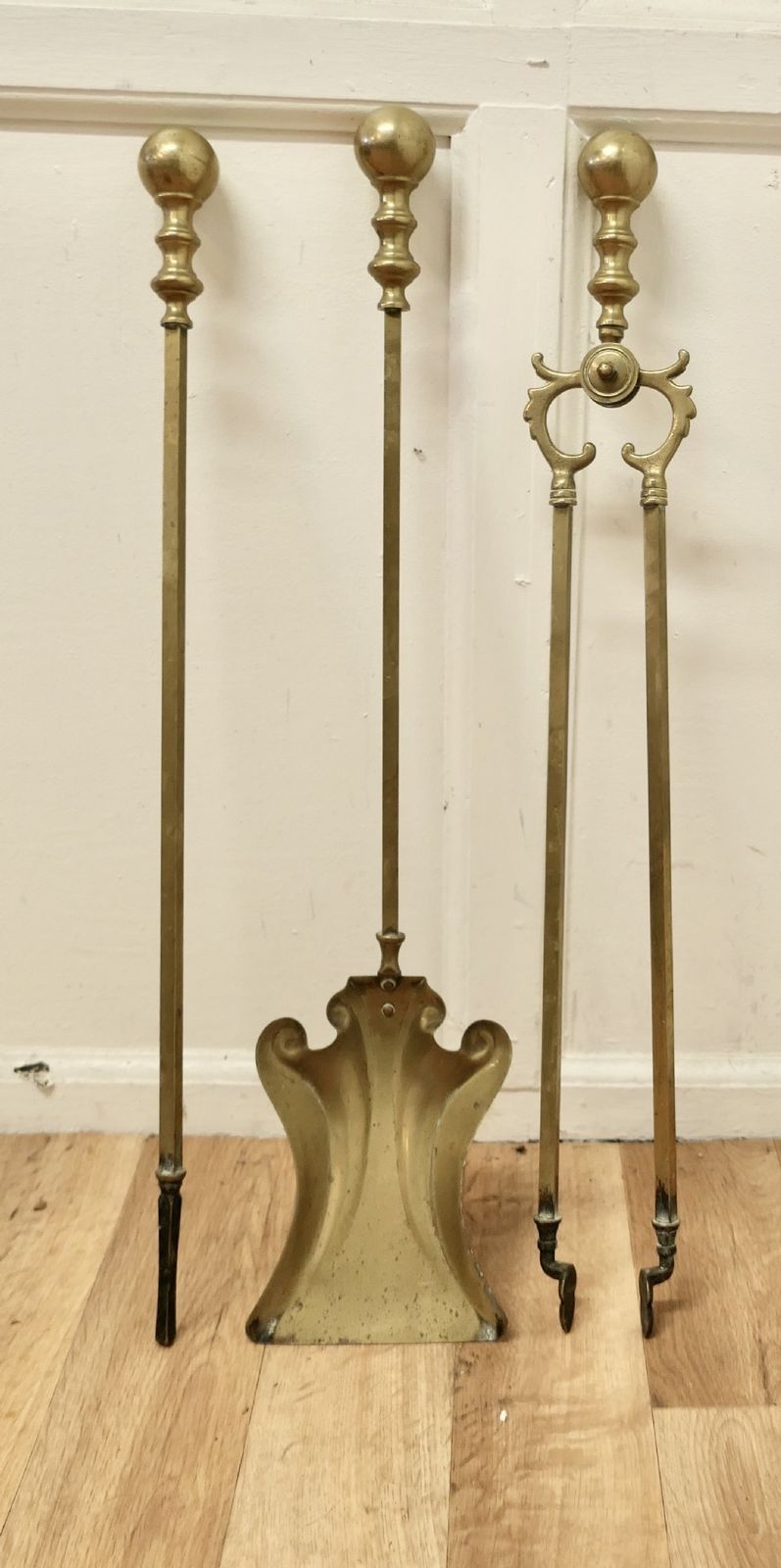 Attractive Brass Fireside Companion Set, Fireside Tools