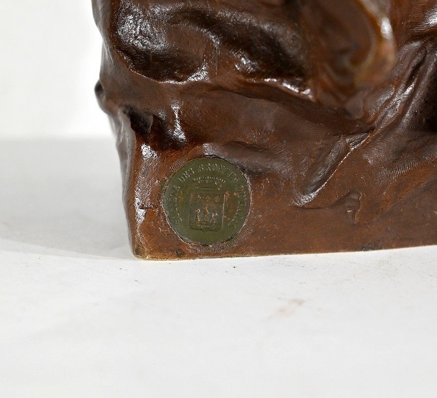 photo vinterior Bronze “Young Mischievous Woman” By G. Van Der Straeten, Art Nouveau – Late 19th Century