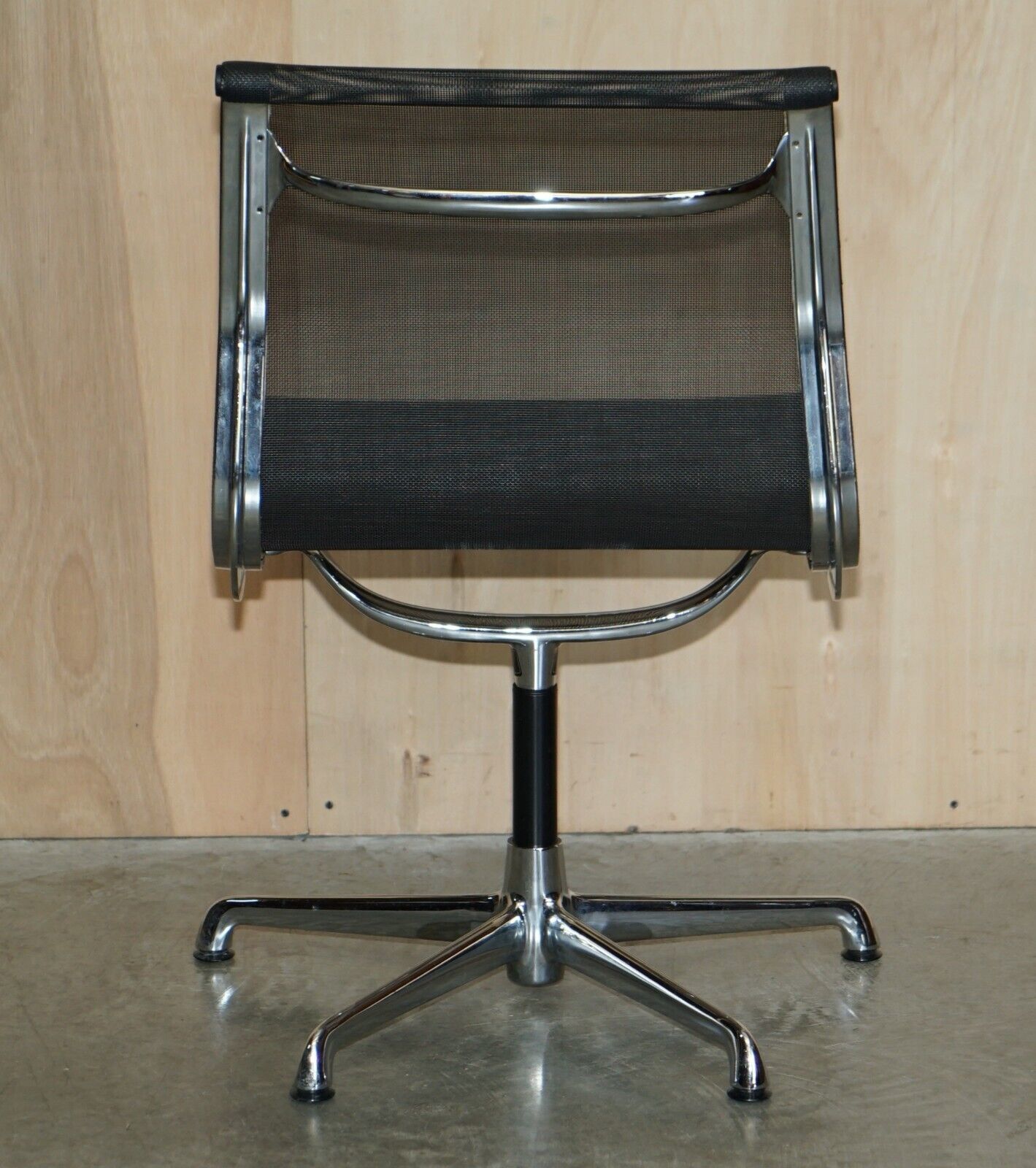 1 Of 3 Vintage Vitra Icf Eames  Hopsak Swivel Office Armchairs photo vinterior