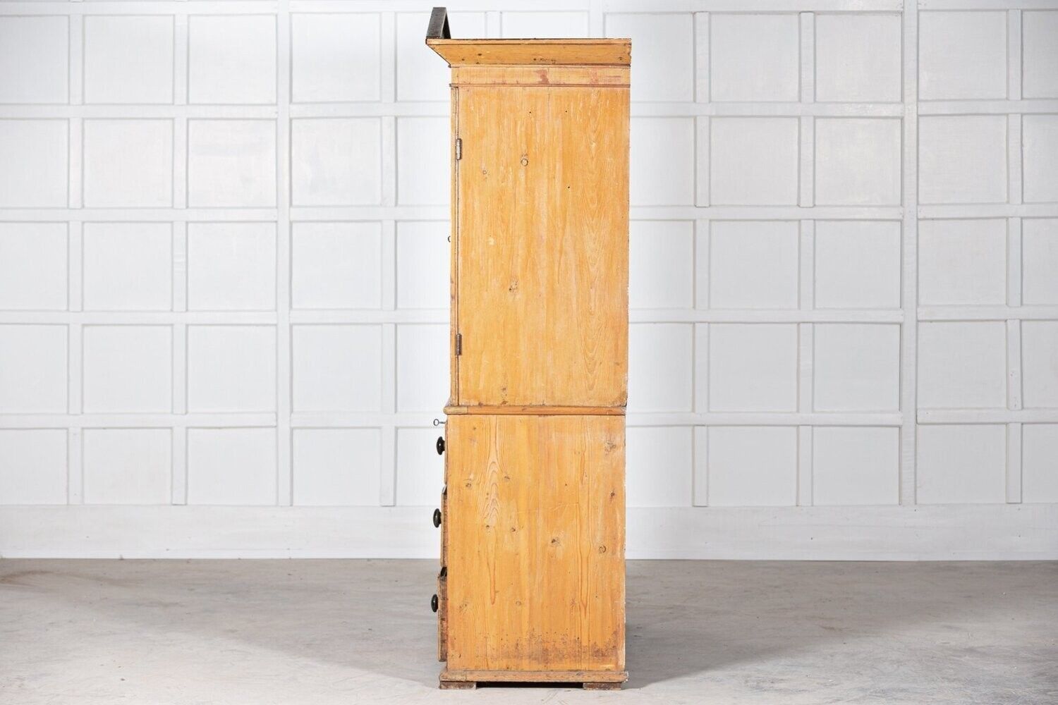 photo furniture 19thc Pedimented English Pine Linen Press