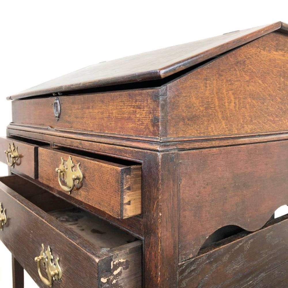 photo furniture Antique Oak Clerk’s Desk, 18th Century And Earlier