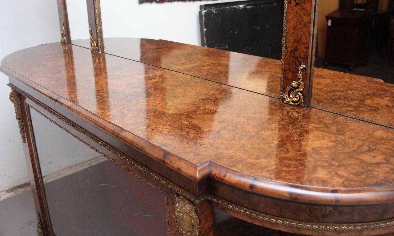 photo vintage Exhibition Quality Antique 19th Century Burr Walnut Mirror Back Credenza