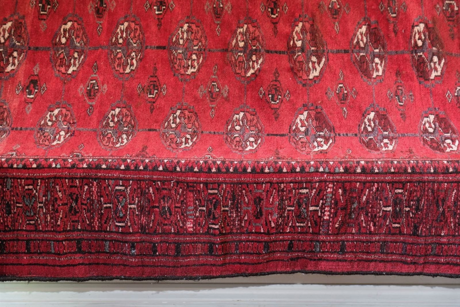 Vintage Handmade Turkish Turkoman Rug With 27 Medallions photo 355.0