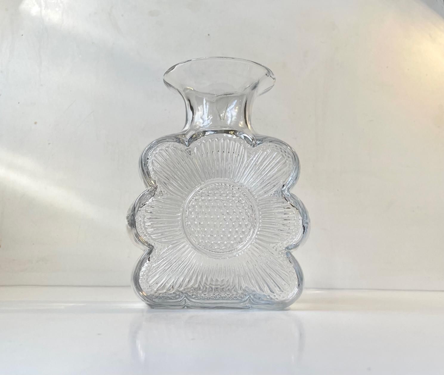 Tamara Aladin Amuletti, Sunflower Glass Vase For Riihimäen Lasi, 1970s photo furniture