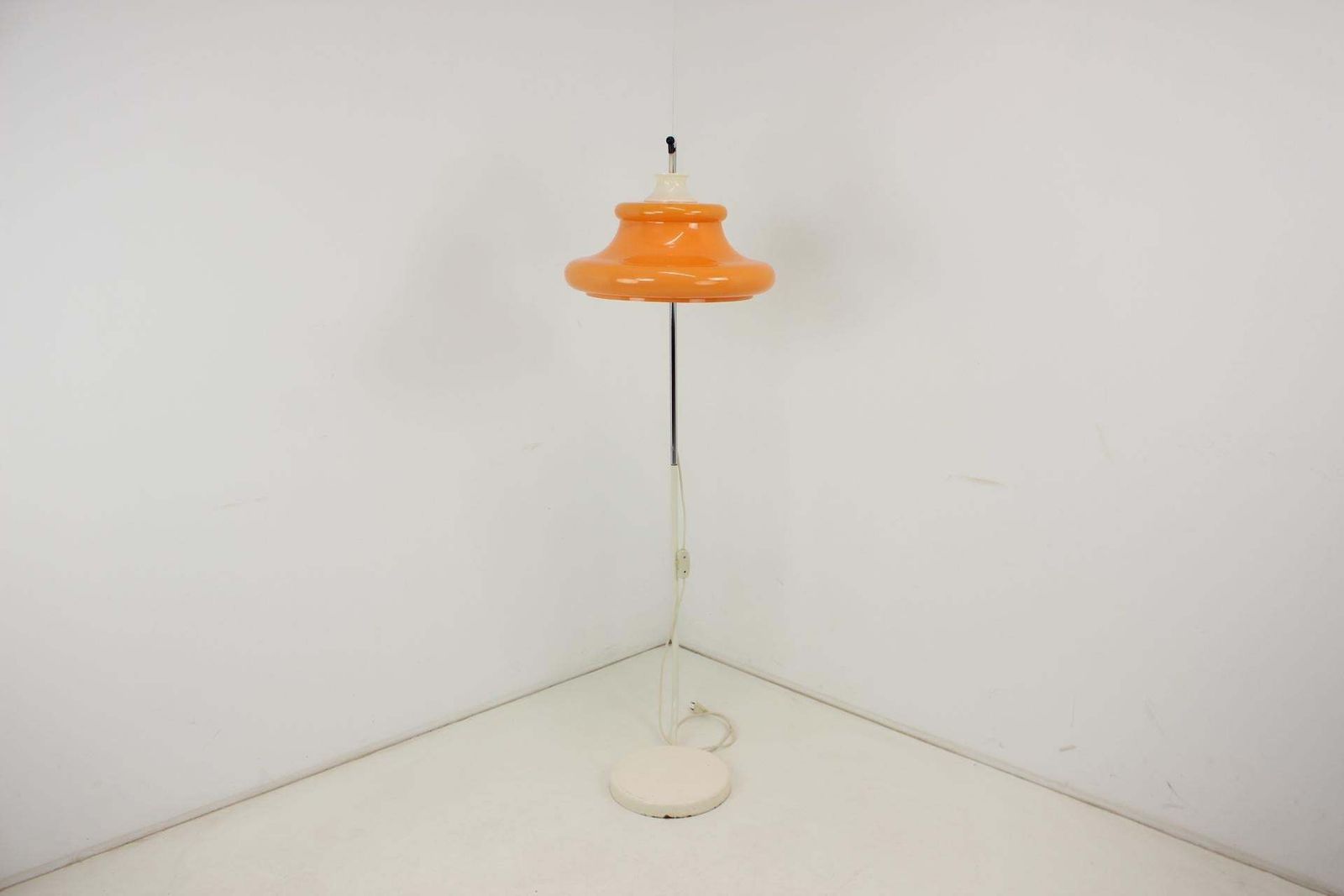 Mid Century Floor Lamp In Style Of Harvey Guzzini, 1970's photo Lighting