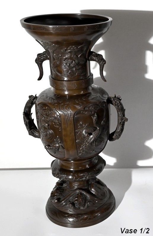 Important Pair Of Bronze Vases, Japan, 1900 photo Home Decor