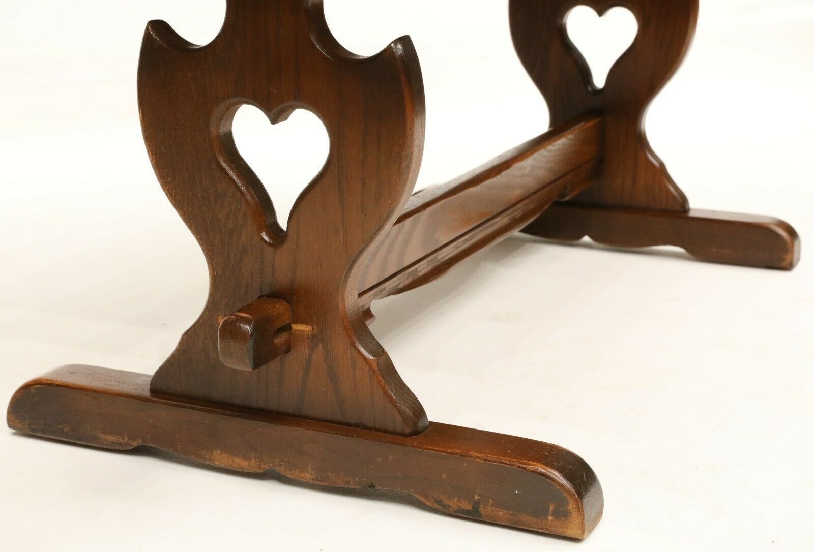Old Charm Occasional Table Decorative Legs Acorns Tudor Brown photo Furniture