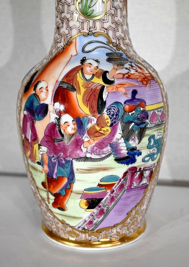 Pair Of Chinese Porcelain Vases   Early 20th Century photo vinterior
