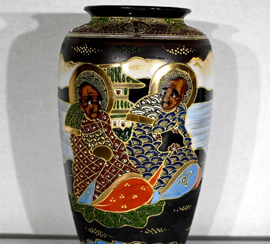 Pair Of Japanese Porcelain Satsuma Vases   Early 20th Century photo 741.6