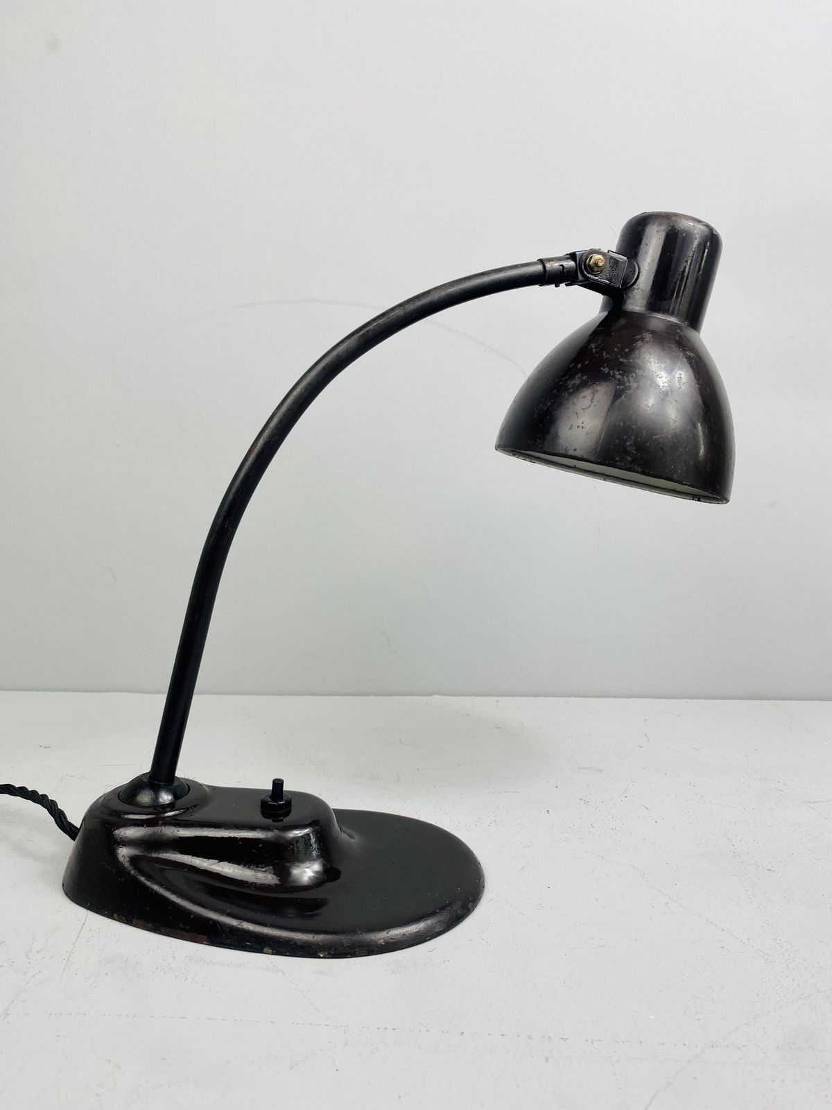 Hin Bredendieck For Kandem, Model 1087 Desk Lamp. Drg Circa 1939 photo for sale