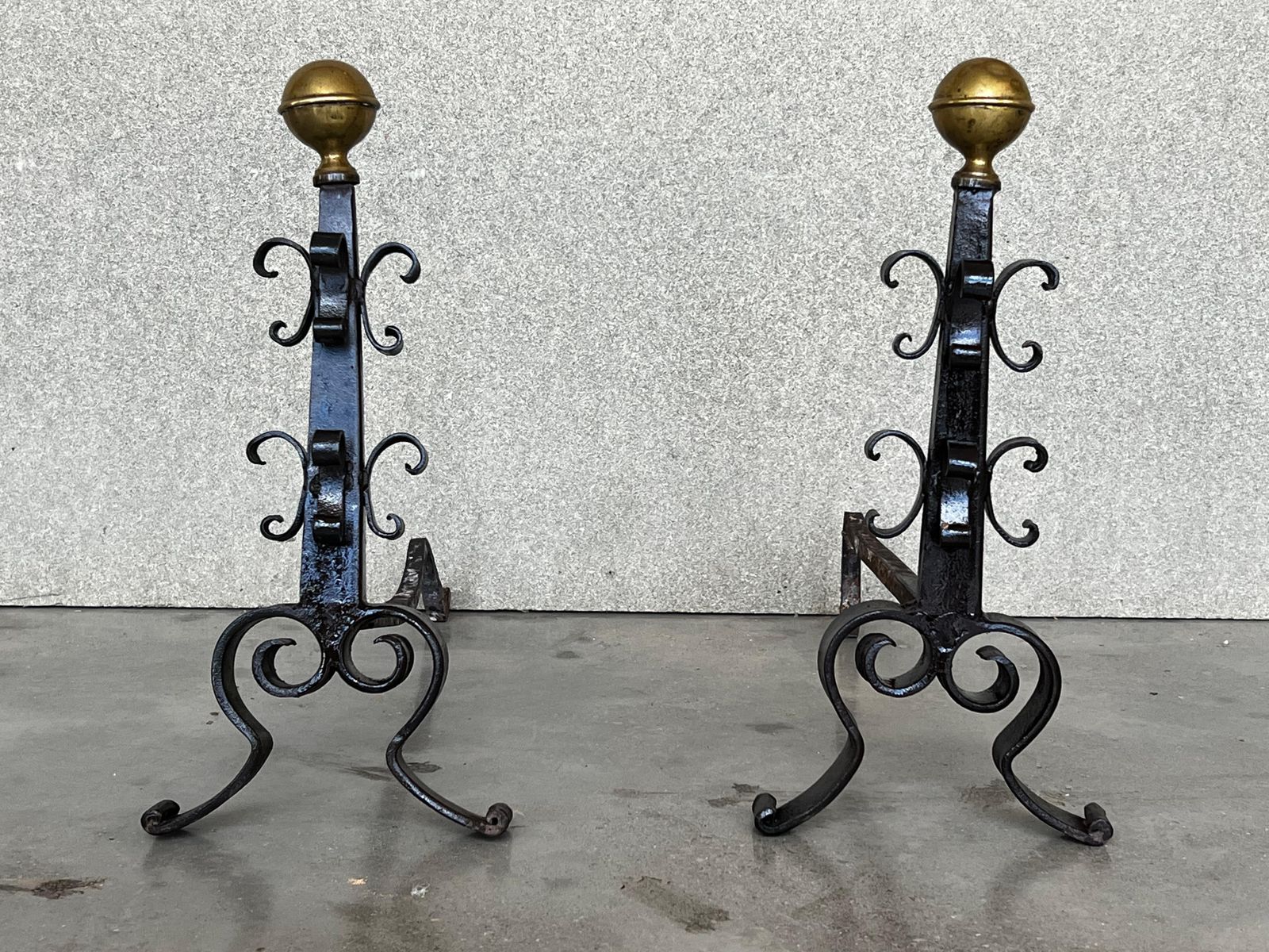 Chenets ou landiers français en fer forgé, XIXe siècle photo furniture