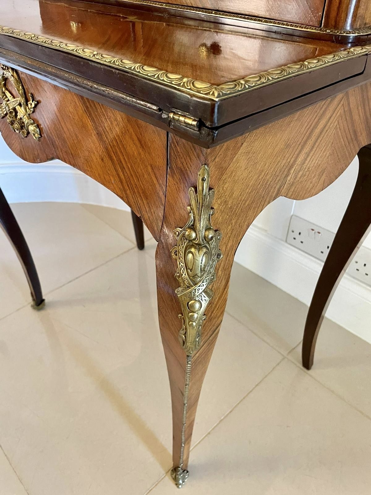 Fine Quality Antique French Kingwood Bonheur Du Jour photo for sale