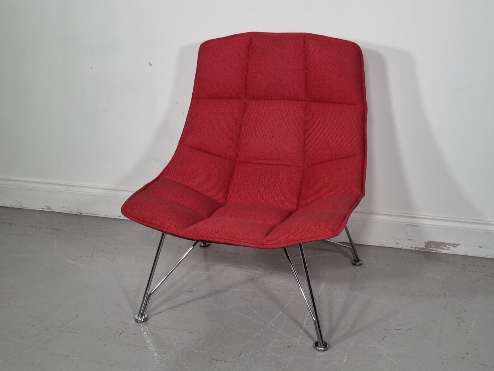 photo furniture Knoll Jehs And Laub Lounge Chair In Red Fabric.
