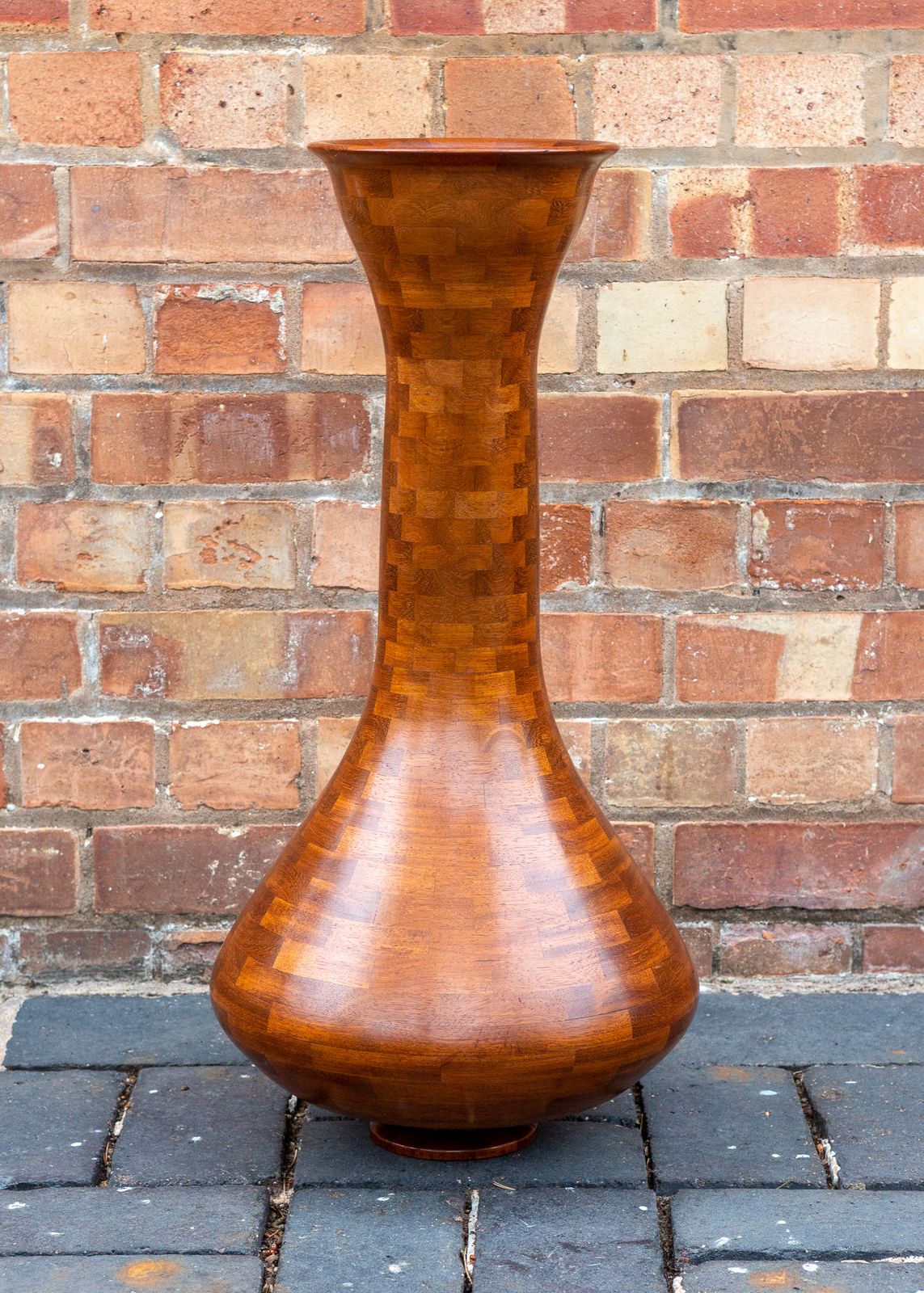 photo vinterior Segmented Wooden Floor Vase Richard Haining Style Stacked Sculptural Organic Artistic Large Floor Teak Statement Mcm Trumpet