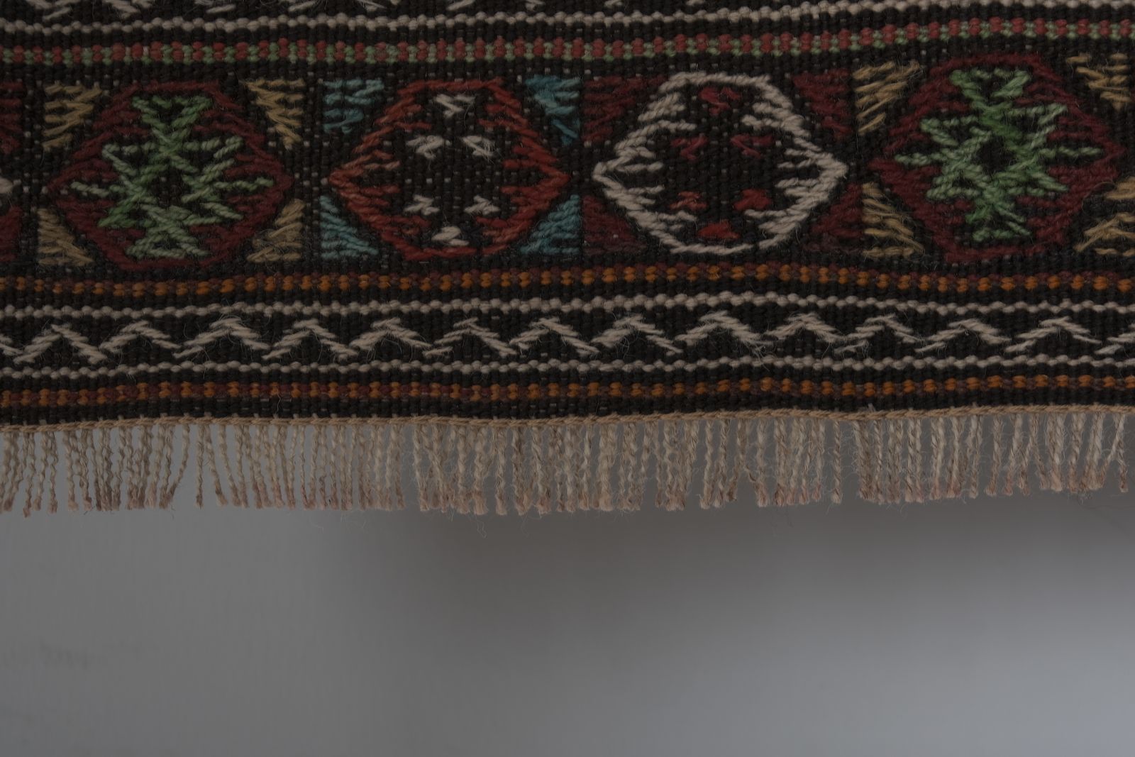 photo furniture 1960s Vintage Animal Turkish Soumac Kilim Rug 3'6'' X 6'1''